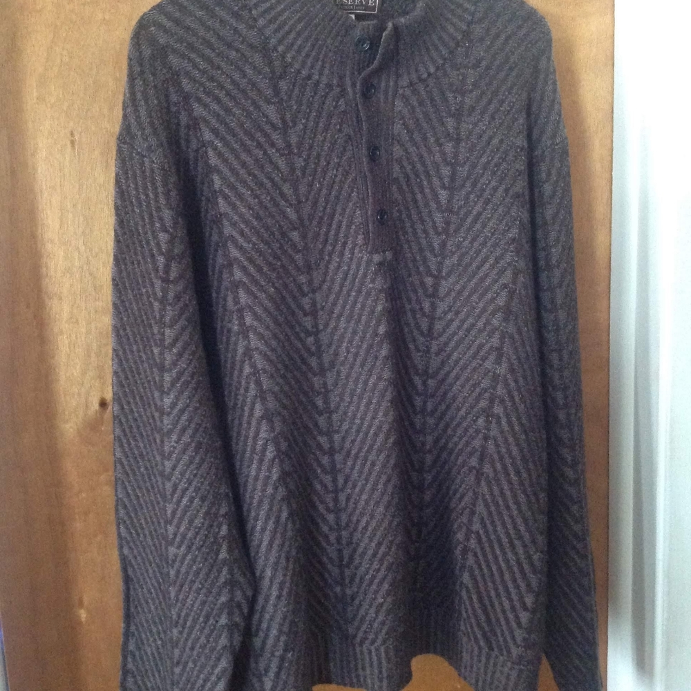 Sweater - Picture 1 of 5